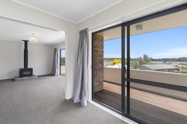 Photo of property in 70 James Cook Drive, Welcome Bay, Tauranga, 3112