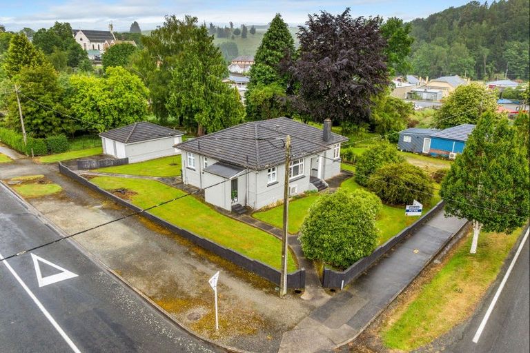 Photo of property in 12 Whitehaven Street, Lawrence, 9532