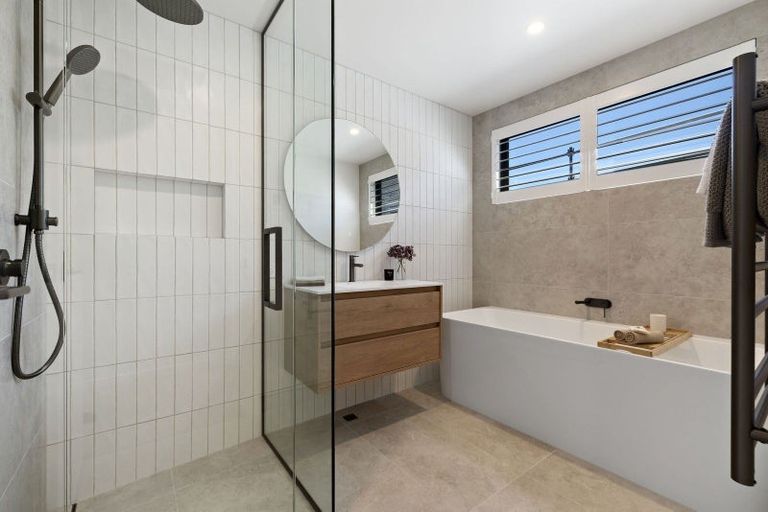 Photo of property in 24 Taurus Lane, Jacks Point, 9371