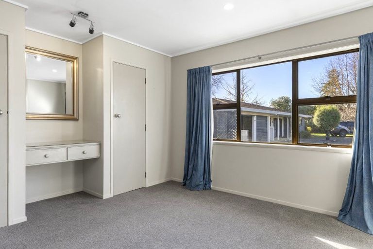 Photo of property in 7 Kathleen Place, Rainbow Point, Taupo, 3330