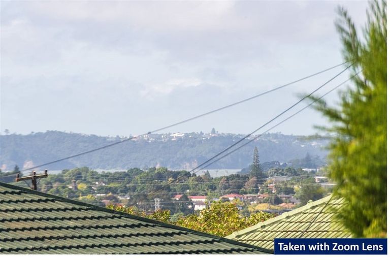 Photo of property in 8 Boler Place, New Lynn, Auckland, 0600