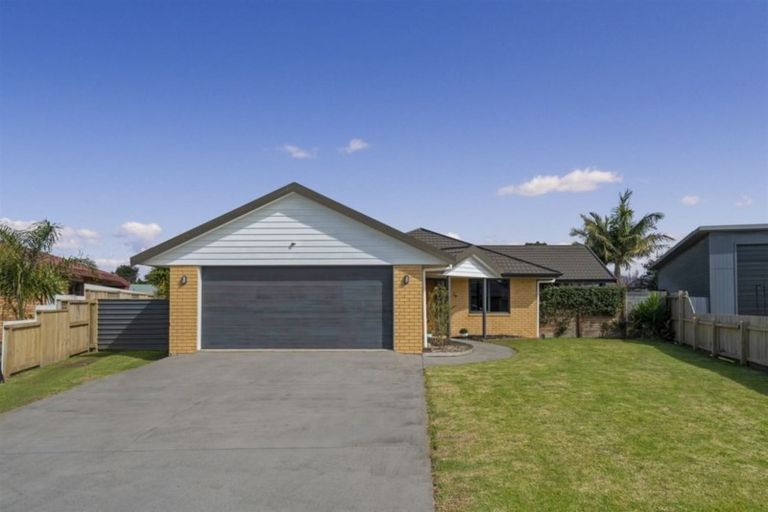 Photo of property in 4 Oribi Place, Whitianga, 3510