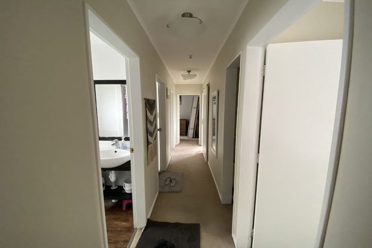 Photo of property in 65a Black Rock Road, Newlands, Wellington, 6037