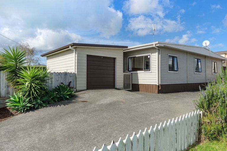 Photo of property in 76 Nelson Street, Pukekohe, 2120