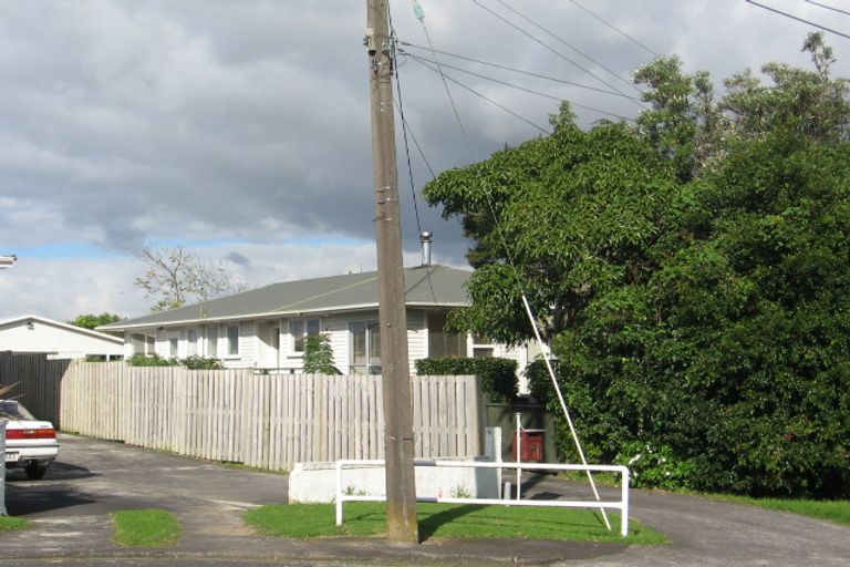 Photo of property in 20 River Road, Te Atatu Peninsula, Auckland, 0610