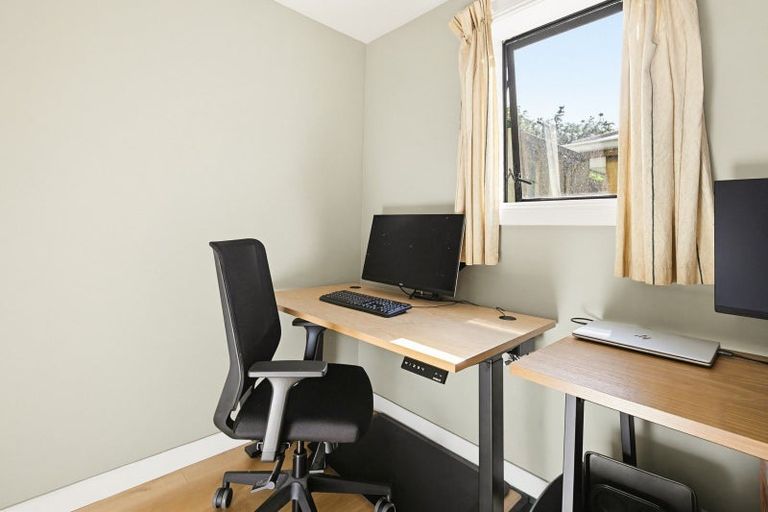 Photo of property in 2a Macdonald Crescent, Te Aro, Wellington, 6011