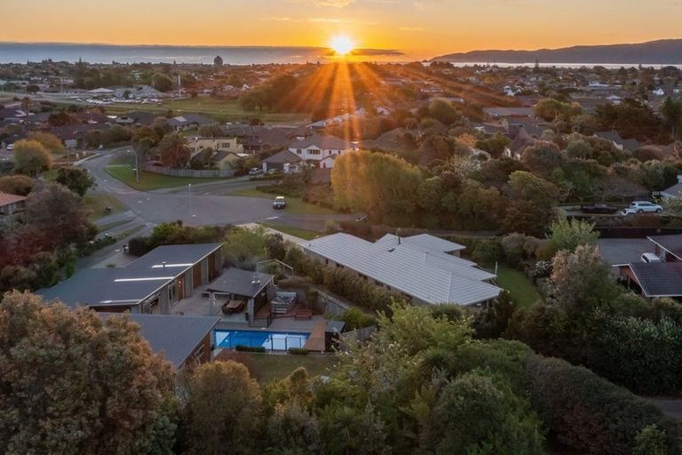 Photo of property in 62 Wood Leigh, Paraparaumu Beach, Paraparaumu, 5032