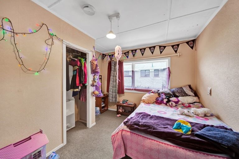 Photo of property in 152 Miranda Street, Stratford, 4332