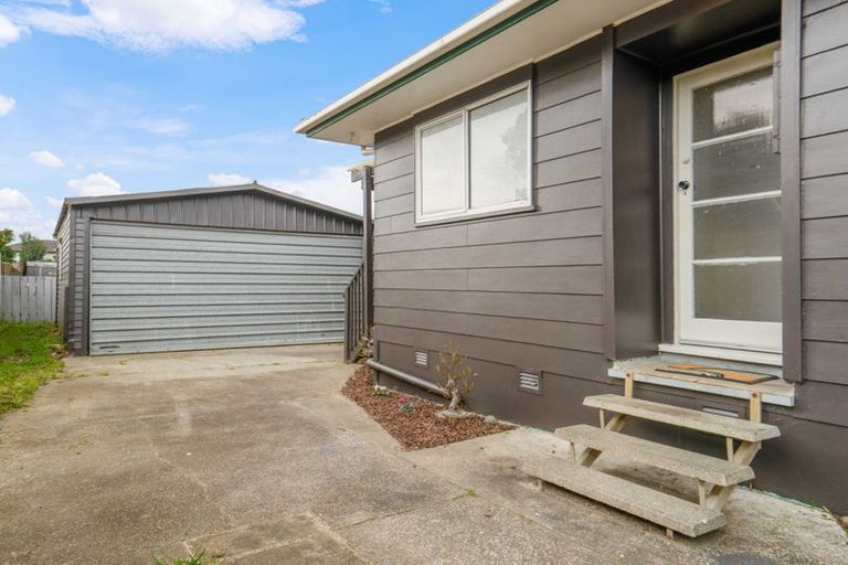 Photo of property in 10 Siska Place, Wattle Downs, Auckland, 2103