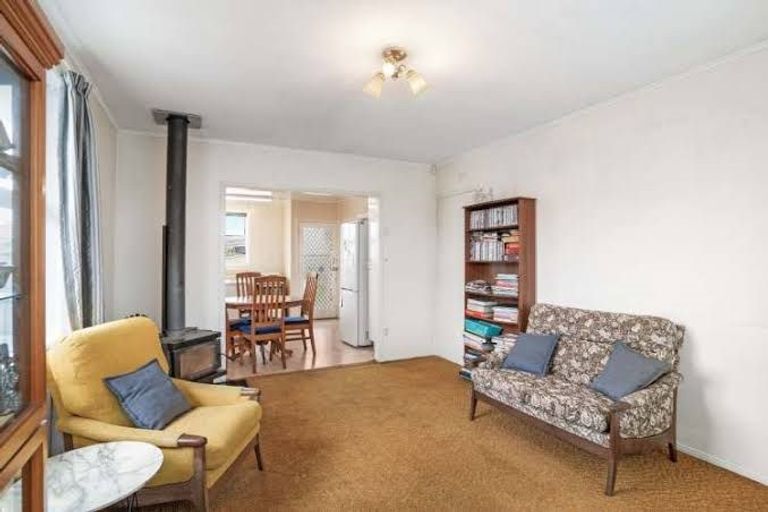 Photo of property in 5 Brightwell Street, Papakura, 2110