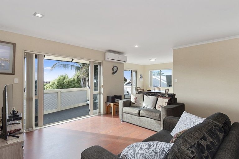 Photo of property in 21b Bayfair Drive, Mount Maunganui, 3116