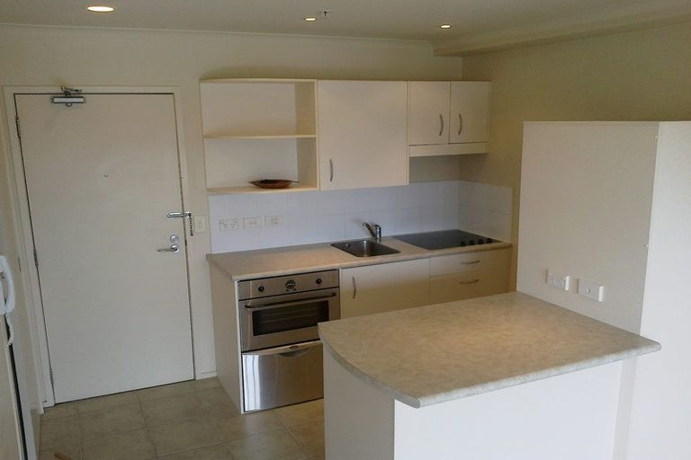 Photo of property in 14h/18 Ronwood Avenue, Manukau, Auckland, 2104