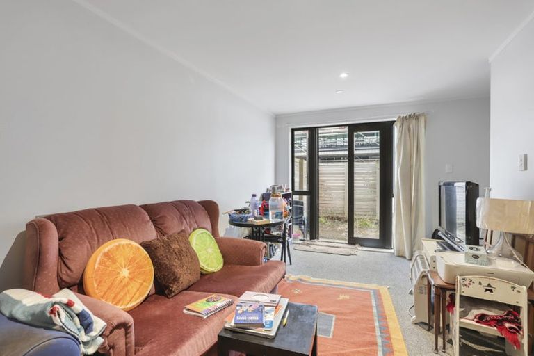 Photo of property in 7a/30 Westward Ho, Glen Eden, Auckland, 0602