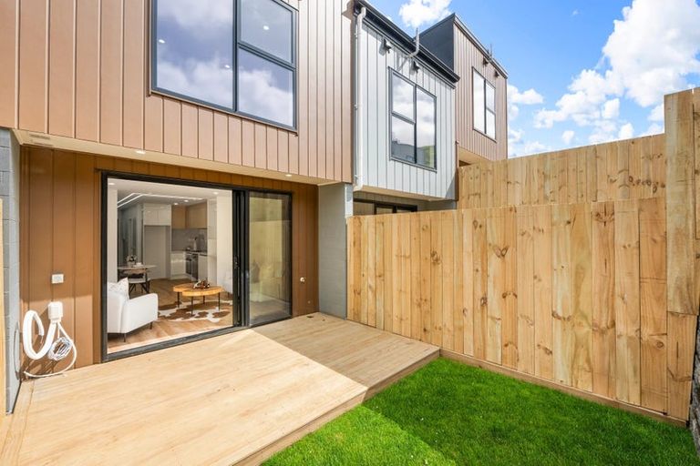 Photo of property in 48 Kapuka Road, Mangere Bridge, Auckland, 2022