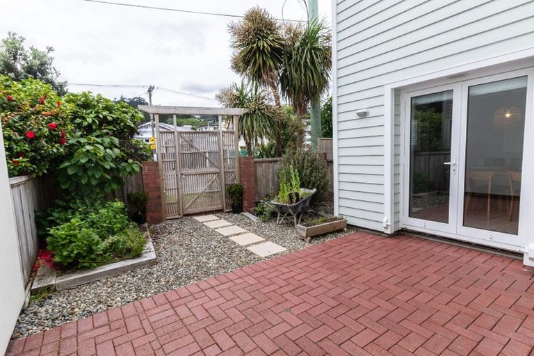 Photo of property in 36u5 Dee Street, Island Bay, Wellington, 6023