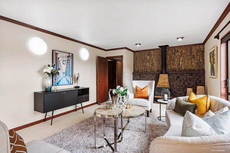 Photo of property in 11 Hebe Place, Birkenhead, Auckland, 0626