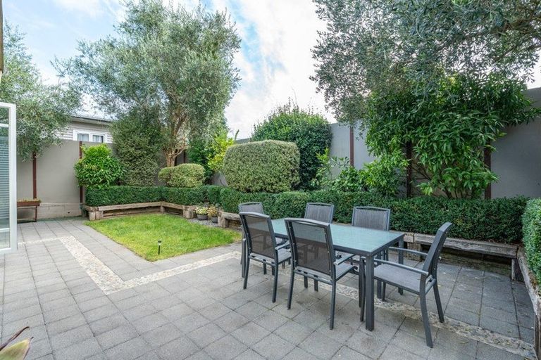 Photo of property in 156 Rimu Street, Maeroa, Hamilton, 3200