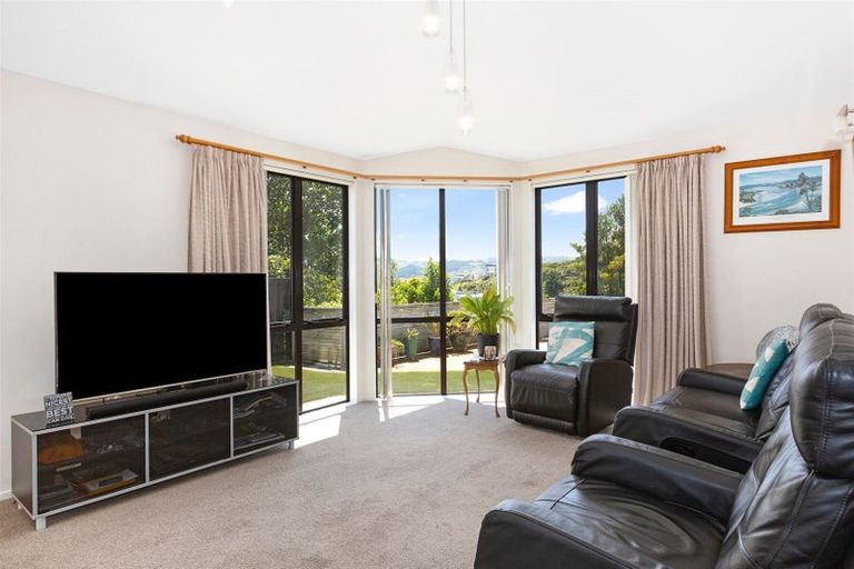 Photo of property in 49 James Cook Drive, Whitby, Porirua, 5024