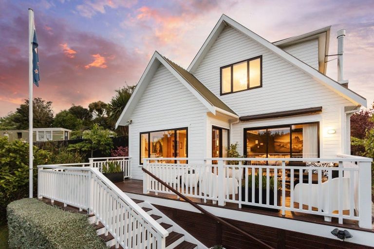 Photo of property in 4 District Road, Roseneath, Port Chalmers, 9023