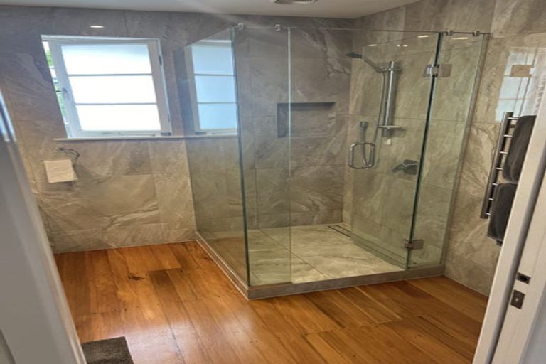 Photo of property in 1/25 Wolsley Avenue, Milford, Auckland, 0620