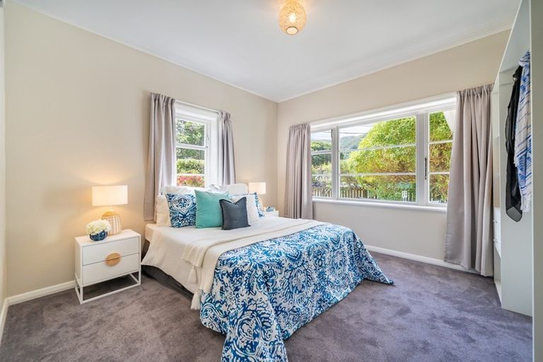 Photo of property in 14 Malone Road, Waterloo, Lower Hutt, 5011