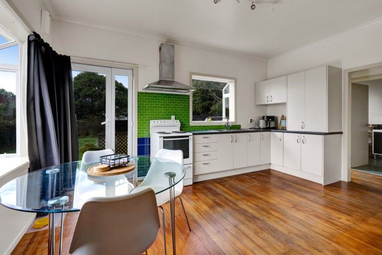 Photo of property in 133 Brooklands Road, Brooklands, New Plymouth, 4310