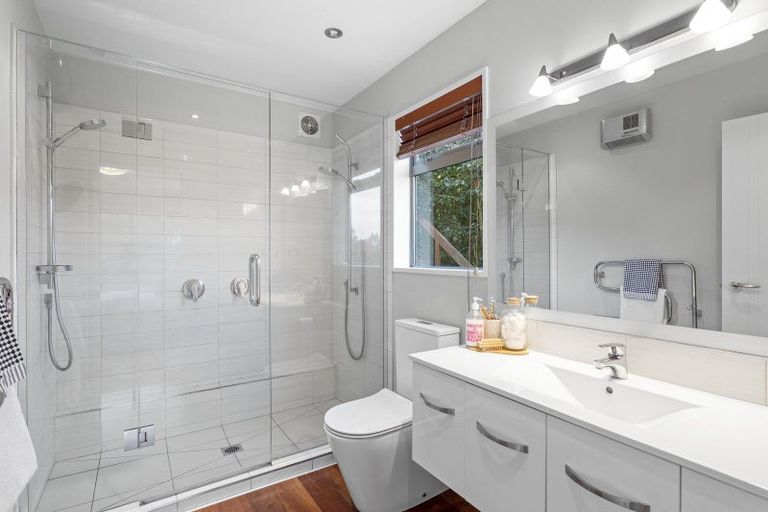 Photo of property in 98 Holliss Avenue, Cashmere, Christchurch, 8022