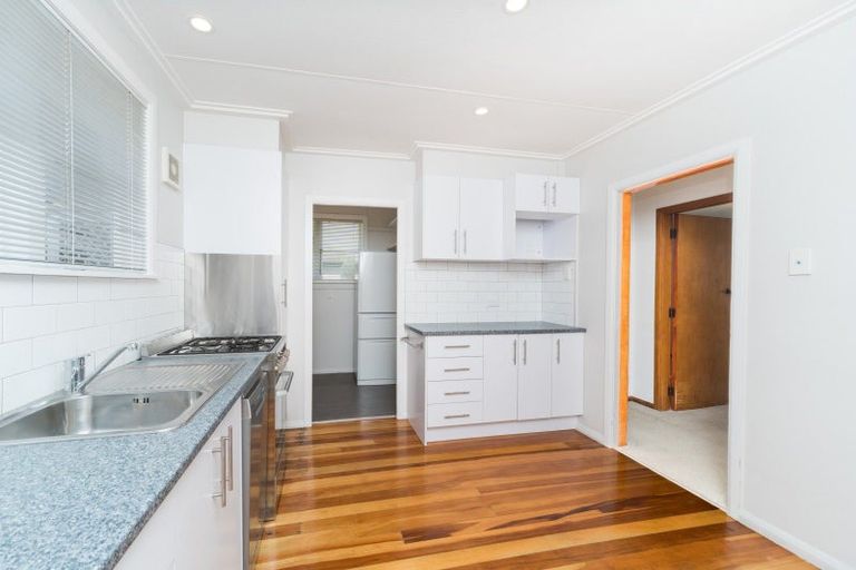 Photo of property in 24 Wilson Crescent, Highbury, Palmerston North, 4412