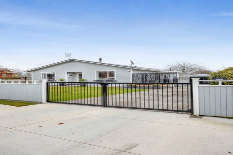 Photo of property in 30 Kahikatea Street, Inglewood, 4330