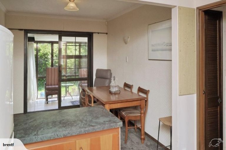 Photo of property in 84 Memorial Avenue, Ilam, Christchurch, 8053