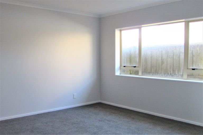 Photo of property in Miramar Villas, 3u5 Byron Street, Miramar, Wellington, 6022