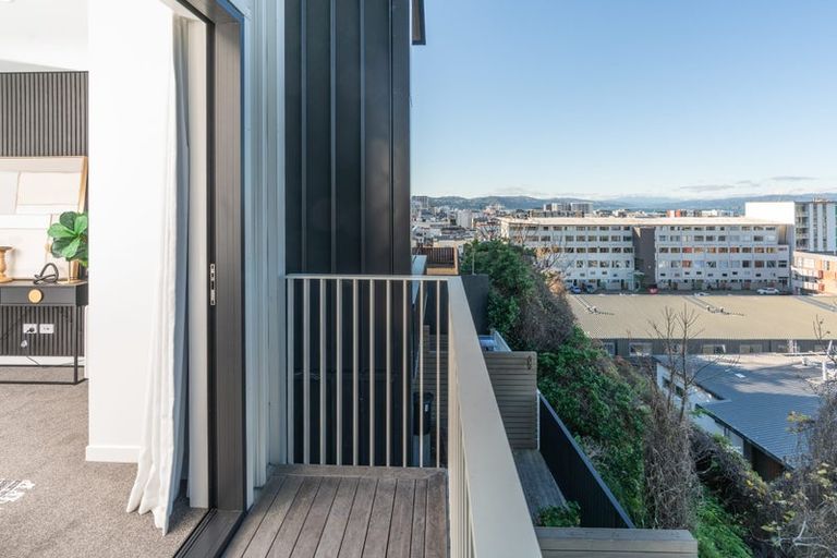 Photo of property in 27c Thompson Street, Mount Cook, Wellington, 6011