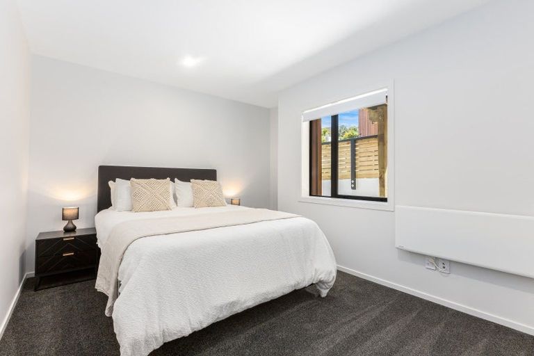 Photo of property in 6 Stockden Place, Karori, Wellington, 6012