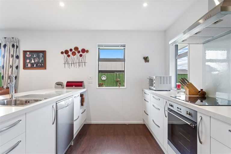 Photo of property in 10 Papawai Drive, Rangiora, 7400