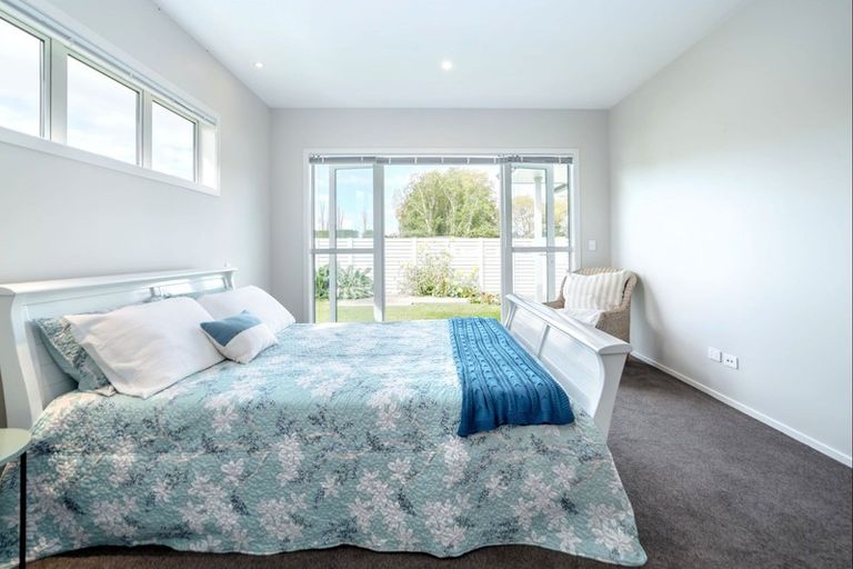 Photo of property in 9 James Kidd Place, Greytown, 5712