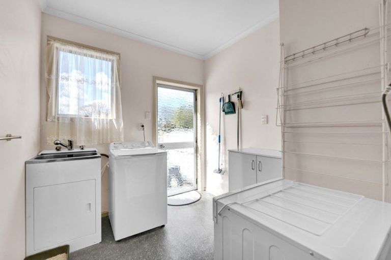 Photo of property in 120 Miranda Street, Stratford, 4332