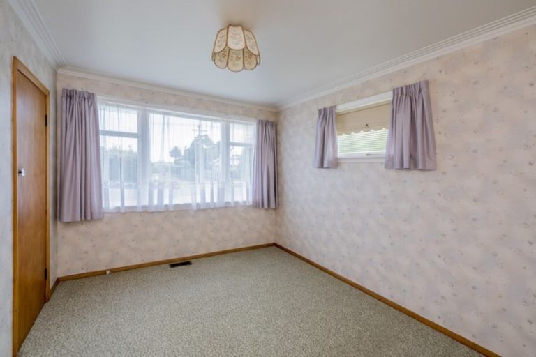 Photo of property in 182 Cambridge Street, Levin, 5510