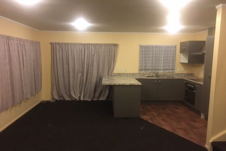 Photo of property in 13/8 Margan Avenue, New Lynn, Auckland, 0600