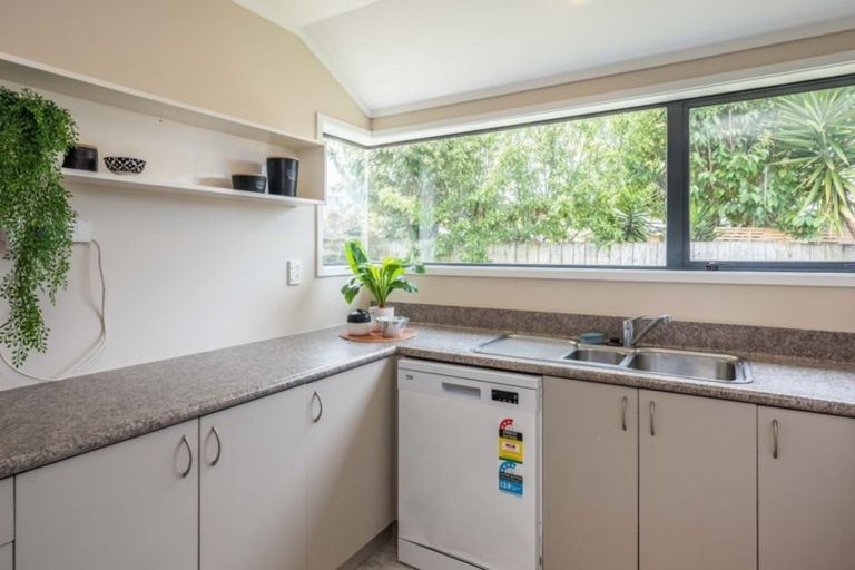 Photo of property in 45a Makarini Street, Paraparaumu, 5032