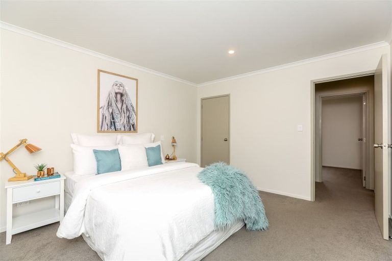 Photo of property in 14 Lavender Close, Spotswood, New Plymouth, 4310