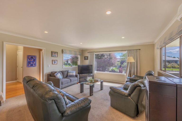 Photo of property in 86 Belgrove Drive, Waipukurau, 4200