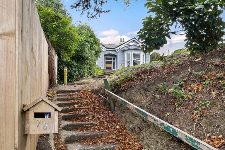 Photo of property in 76 South Road, The Glen, Dunedin, 9011