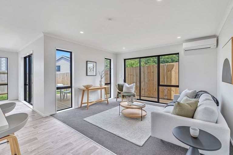 Photo of property in 9/16 Russell Road, Manurewa, Auckland, 2102