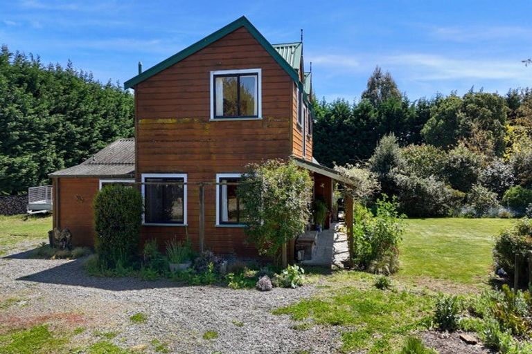 Photo of property in 157 Perrys Road, East Taratahi, Masterton, 5887