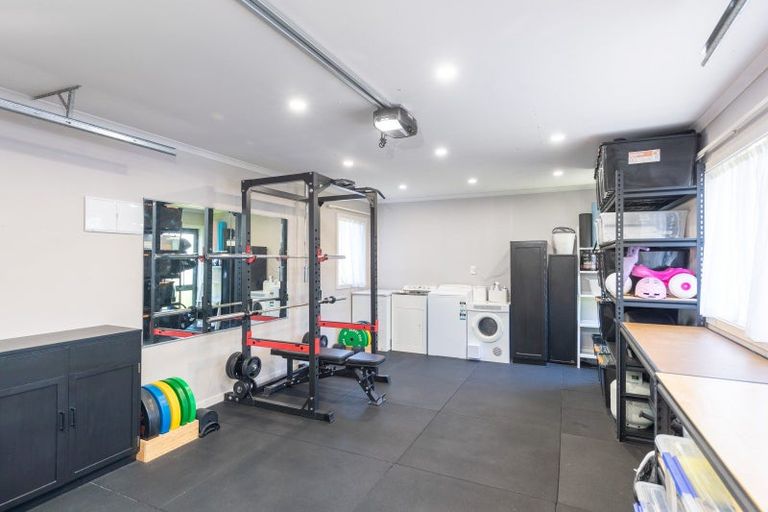 Photo of property in 12a Terminus Street, Silverstream, Upper Hutt, 5019