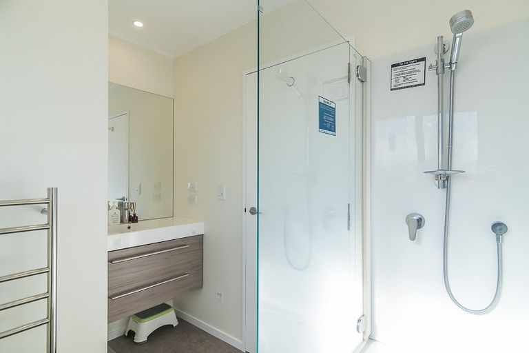 Photo of property in 21 Pitoitoi Street, Otaihanga, Paraparaumu, 5036