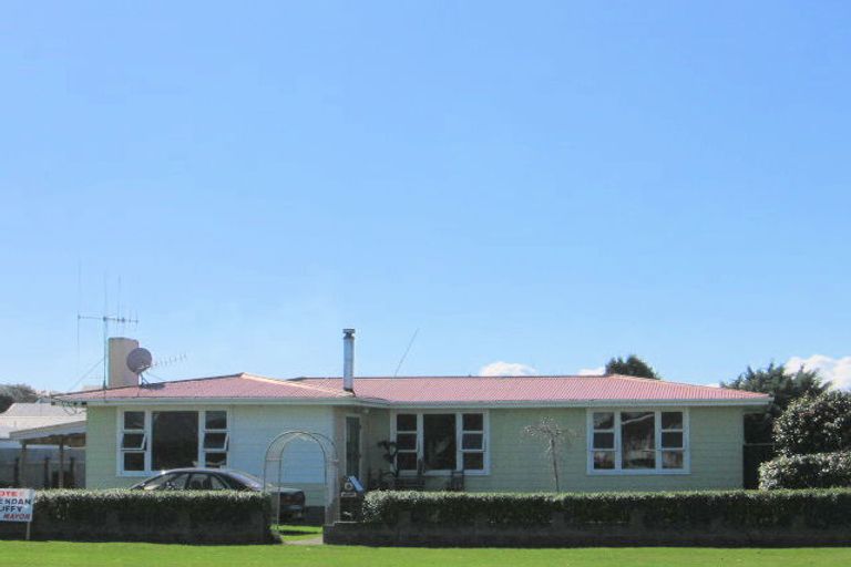 Photo of property in 19a Robinson Street, Foxton, 4814