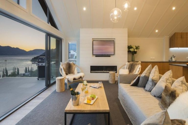 Photo of property in 27/u2 Panorama Terrace, Queenstown, 9300