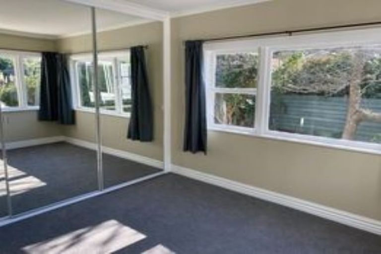 Photo of property in 141 Muri Road, Pukerua Bay, 5026