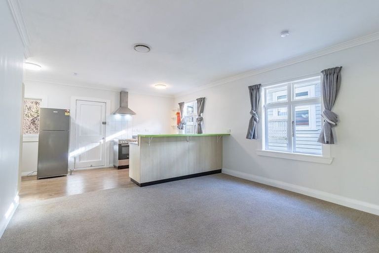 Photo of property in 24 Adams Terrace, Aro Valley, Wellington, 6021